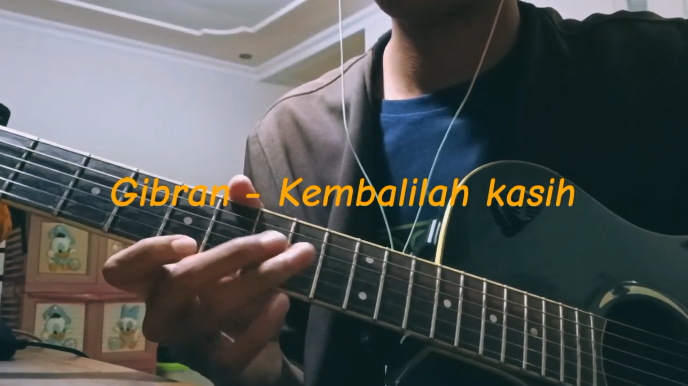 Lagu berjudul "Kembalilah Kasih"